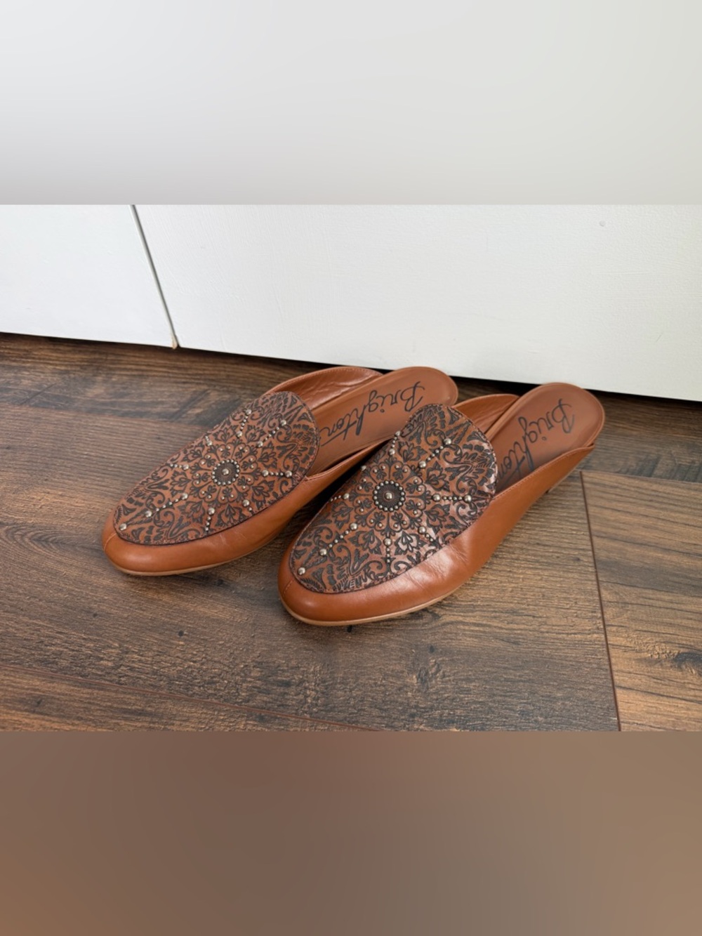 Brighton Women’s Icon Luggage Vacchetta Laser Mules Brown Size 9 - Picture 2 of 11